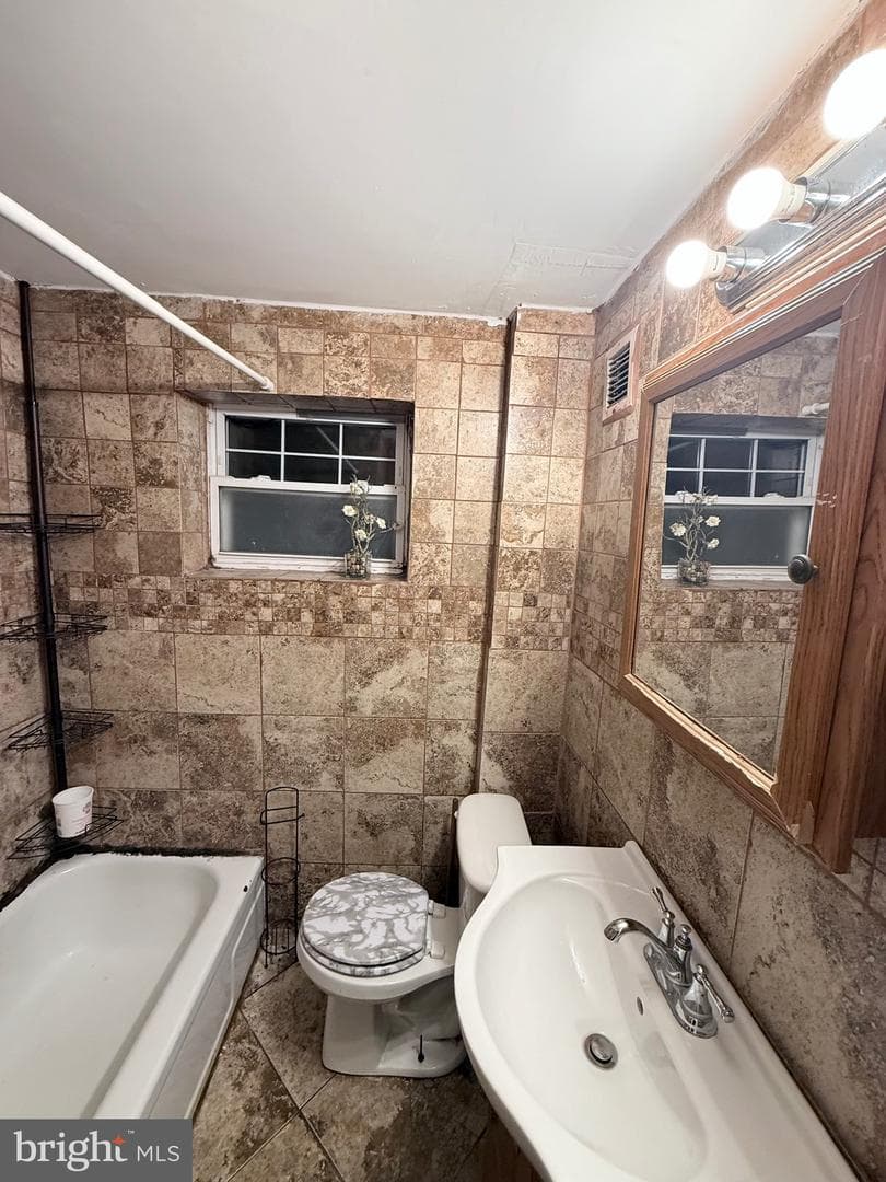 2636 S Alder Street photo 8