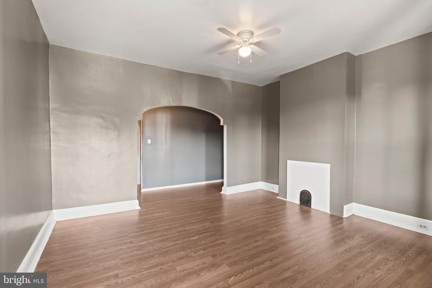 1848 S Conestoga Street photo 4