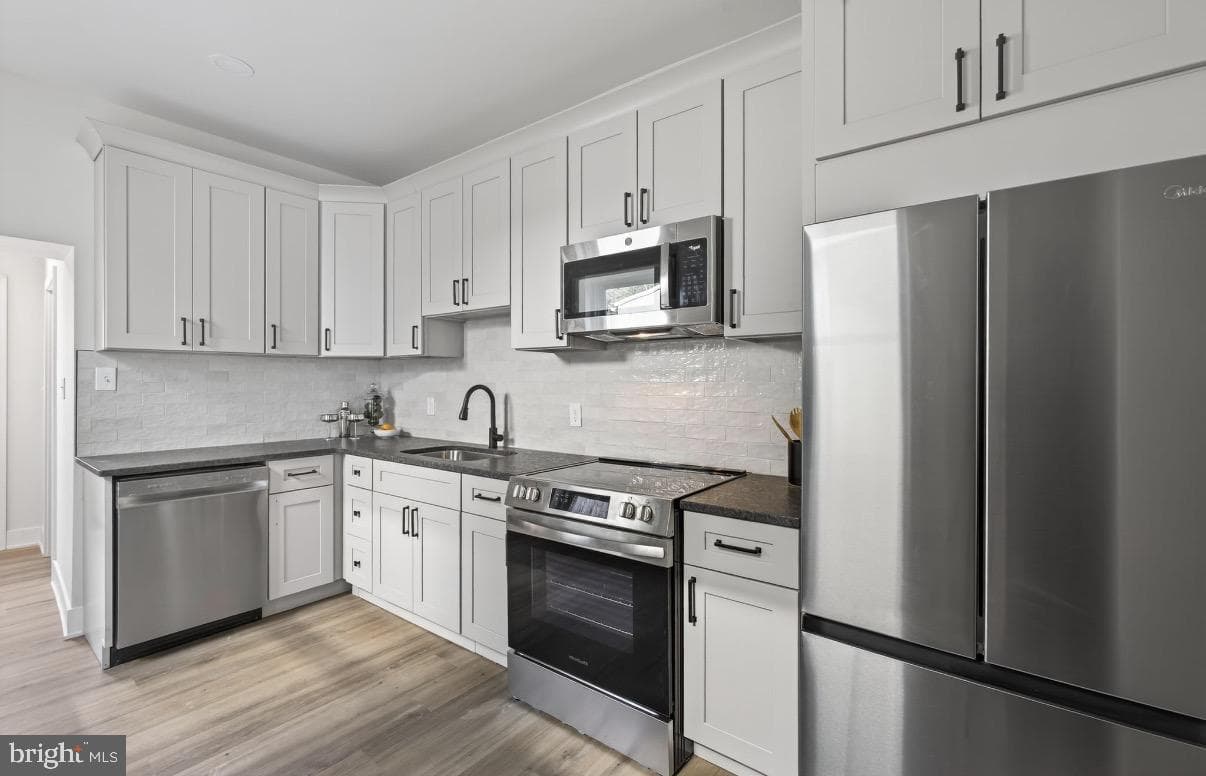 3648 Calumet Street photo 7