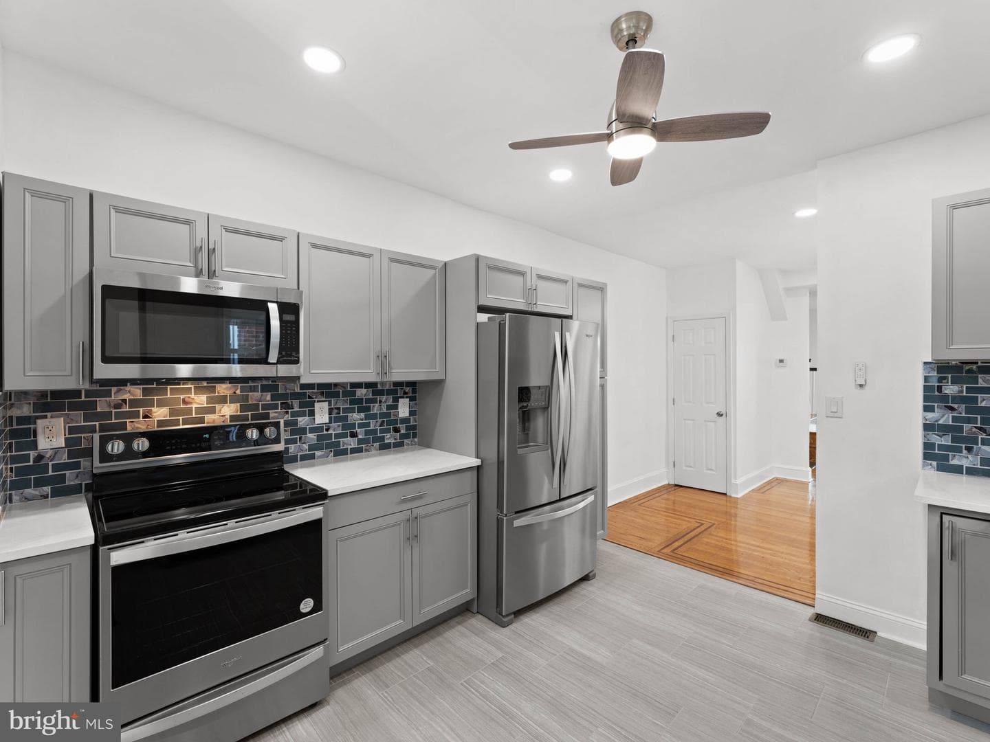5448 W Montgomery Avenue photo 12