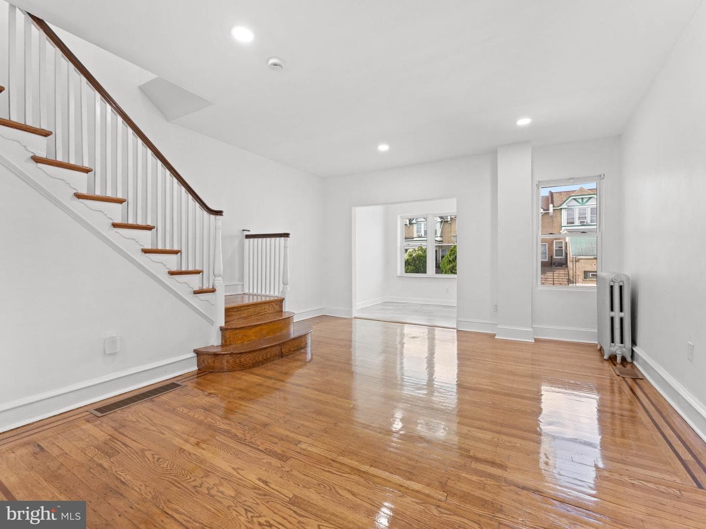 5448 W Montgomery Avenue photo 8
