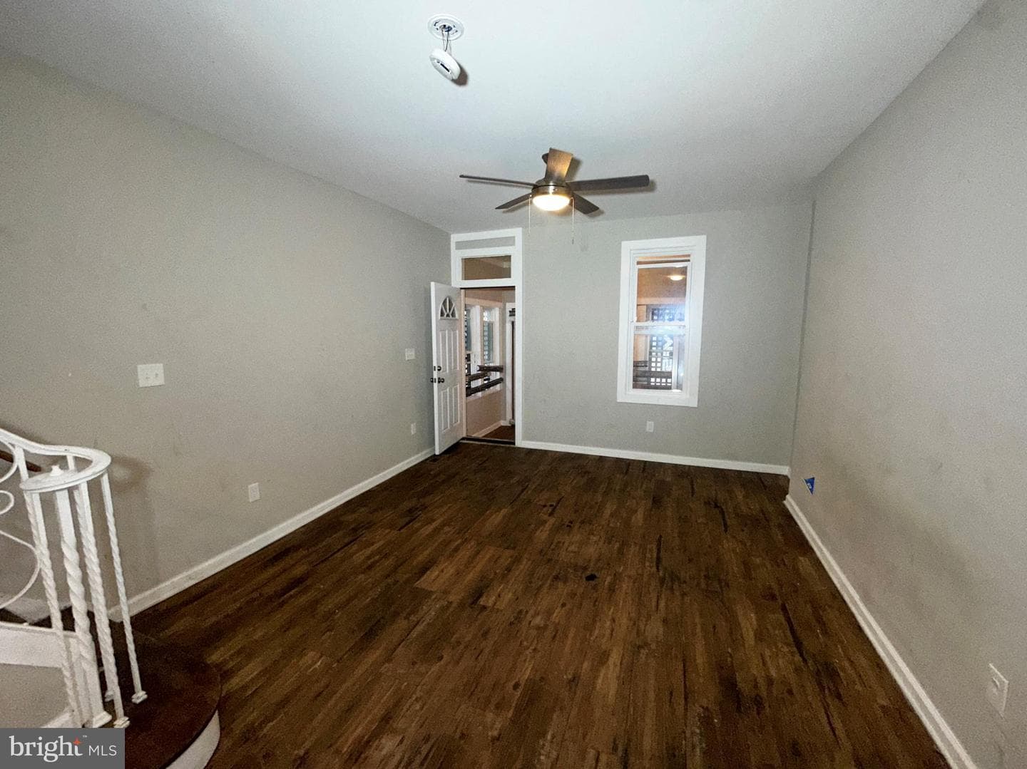 4661 James Street photo 6
