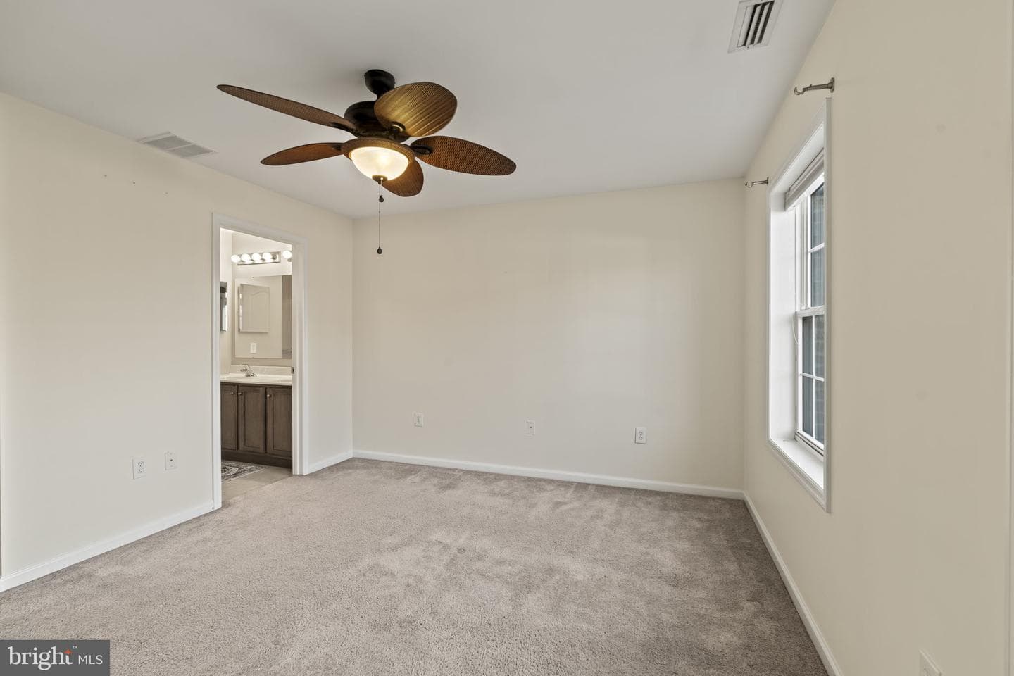 2529 Pickwick Street photo 19