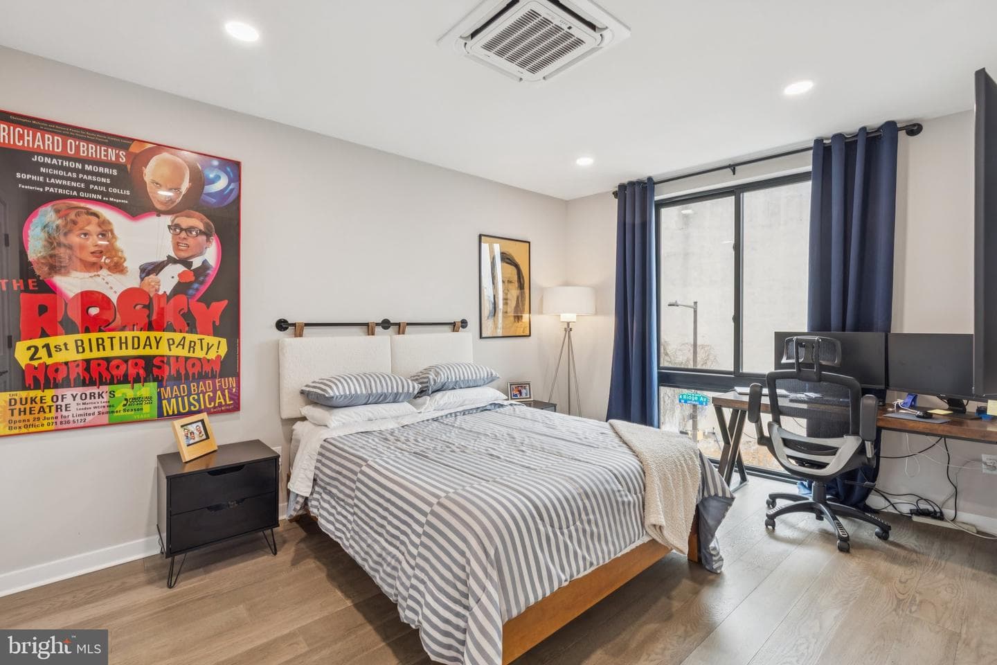1648-50 Ridge Avenue #301 photo 19