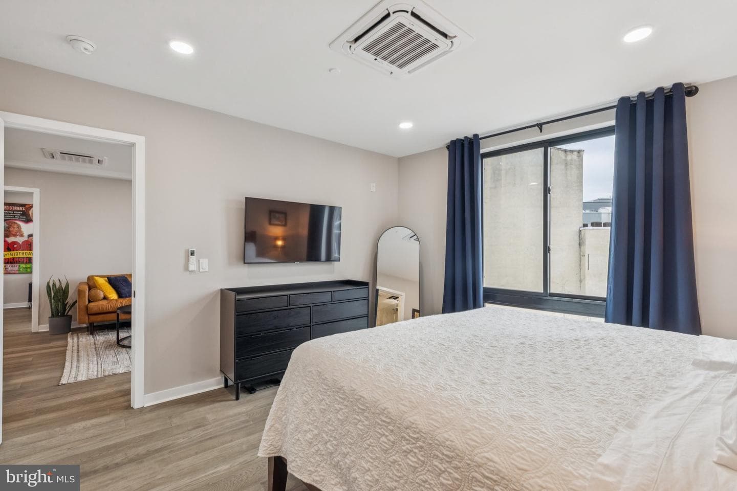 1648-50 Ridge Avenue #301 photo 27