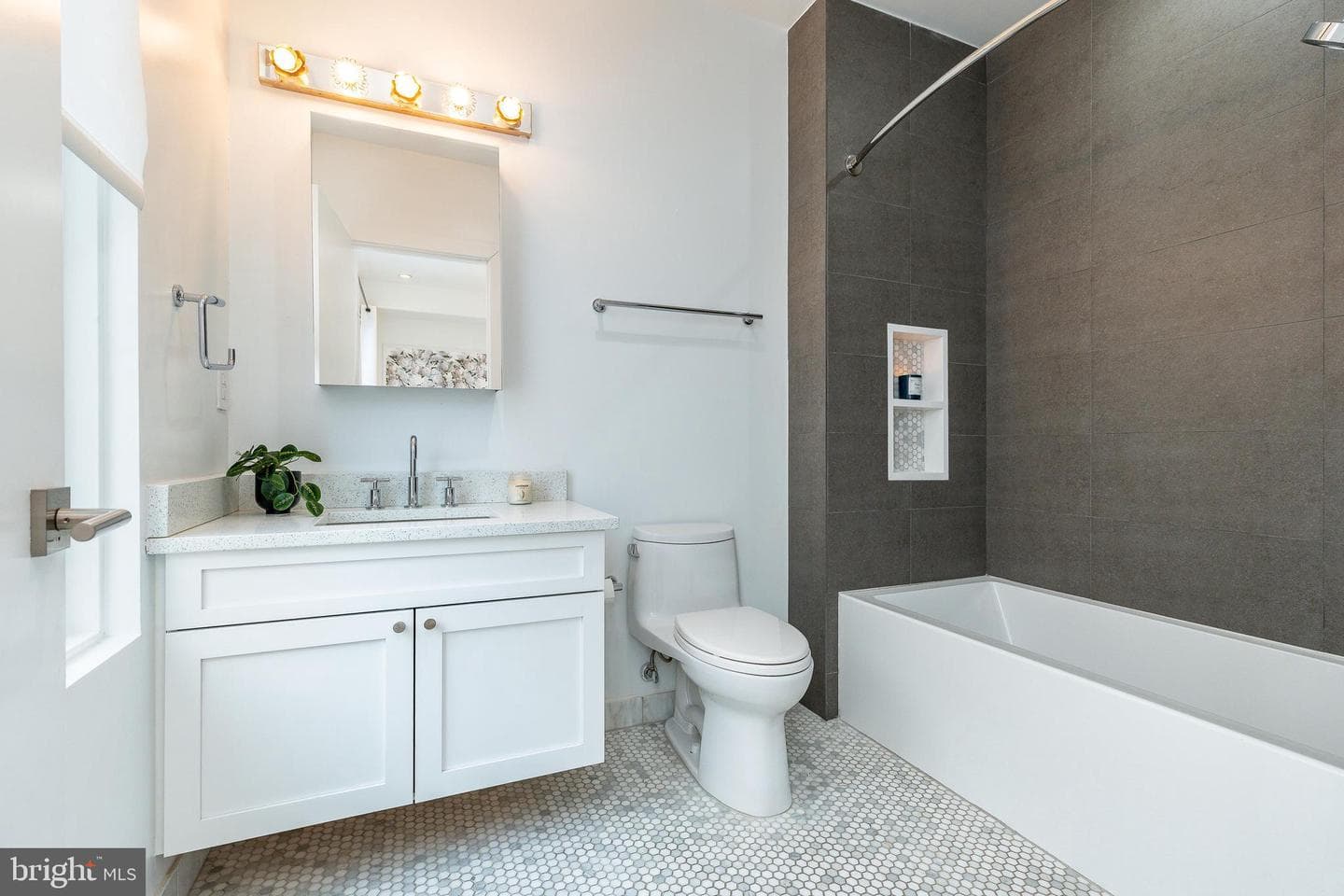 622 S 7th Street photo 38