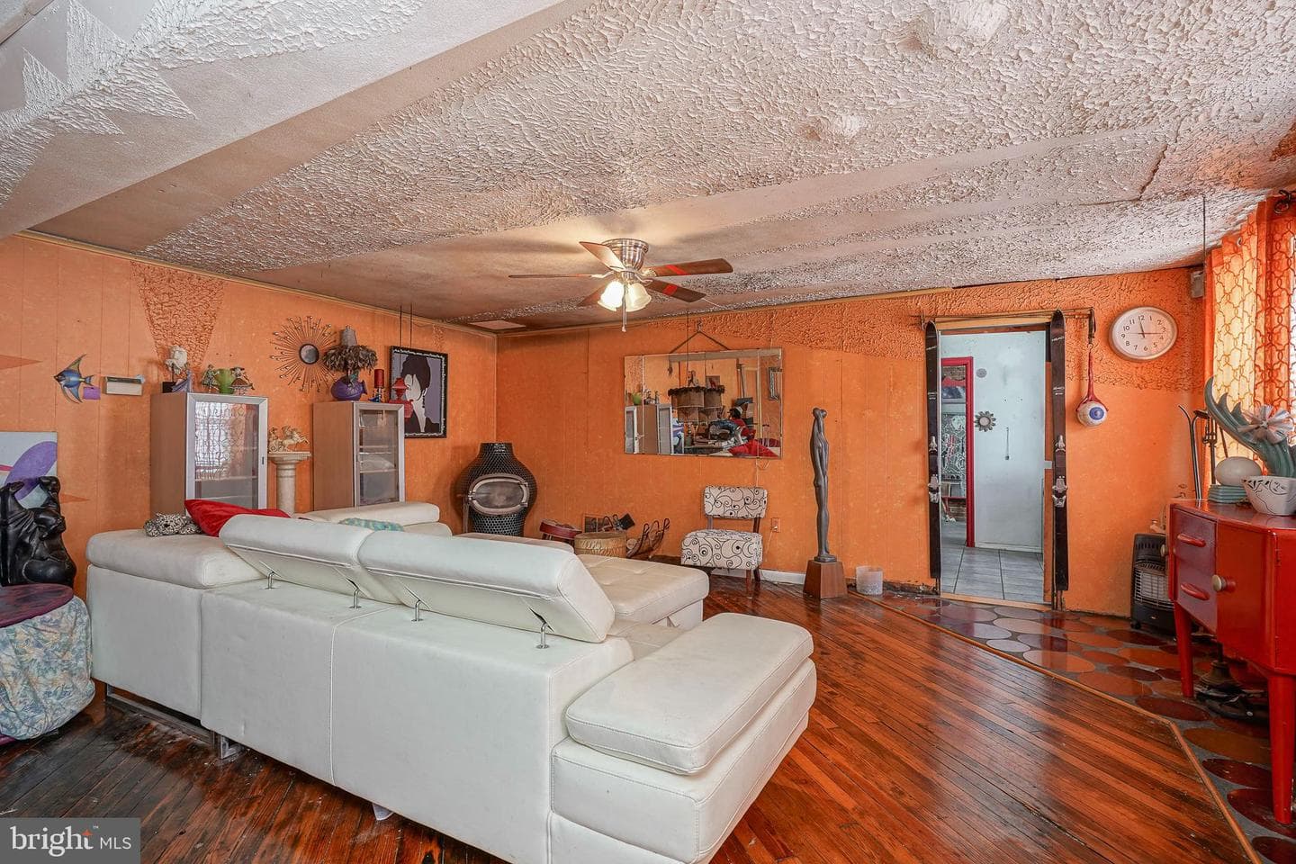 2416 E Sergeant Street photo 4