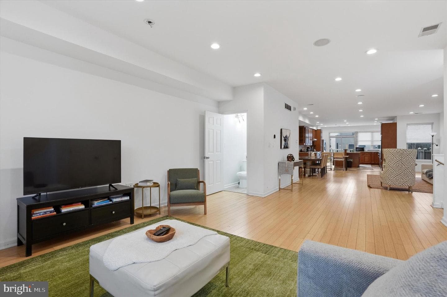 1011 N Orianna Street photo 13