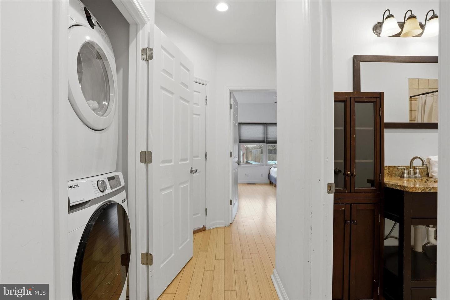 1011 N Orianna Street photo 29