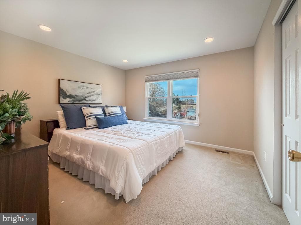 838 Gina Drive photo 29