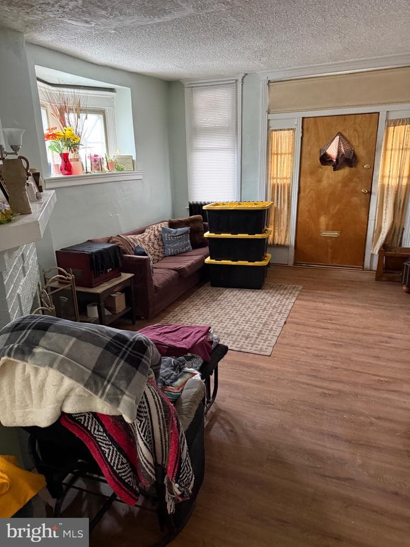 5636 N Camac Street photo 2
