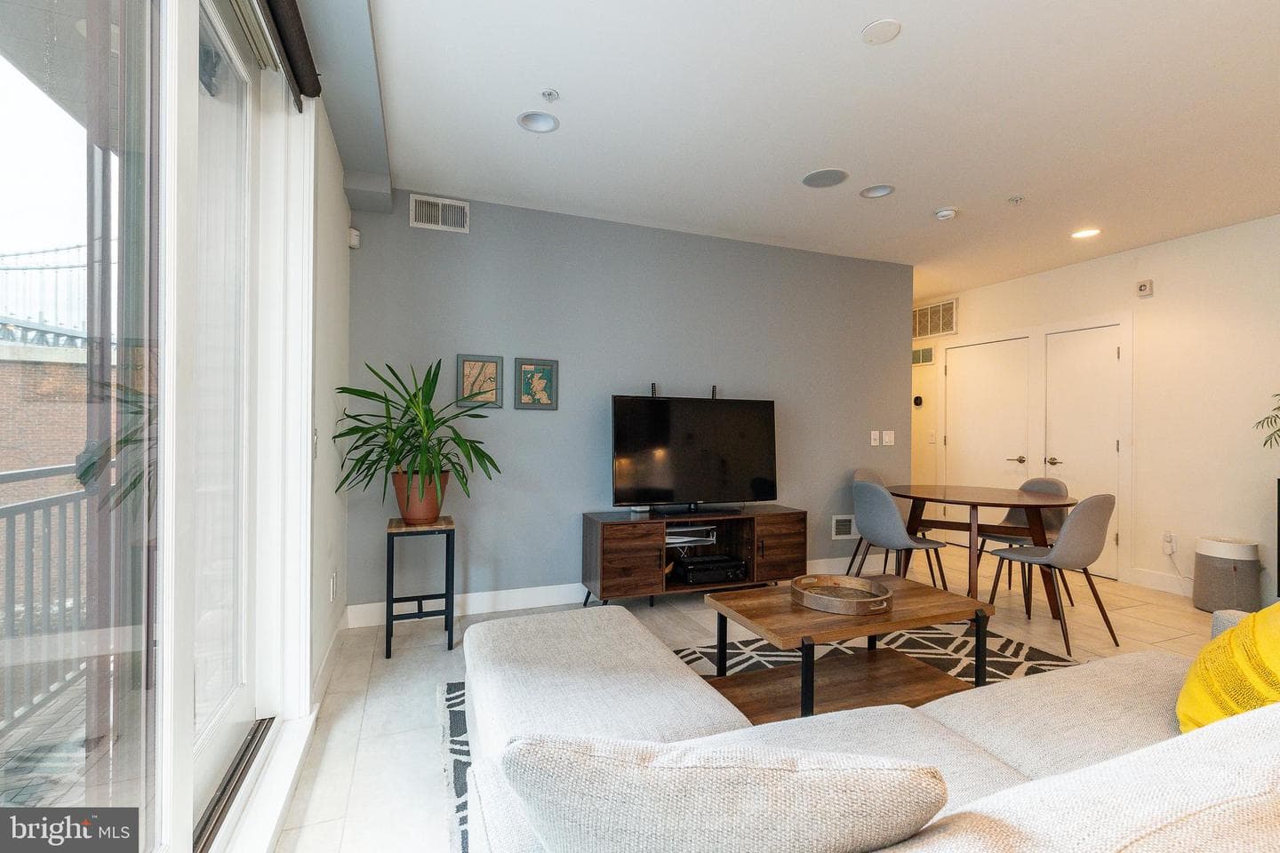 138 N Front Street #3f photo 8