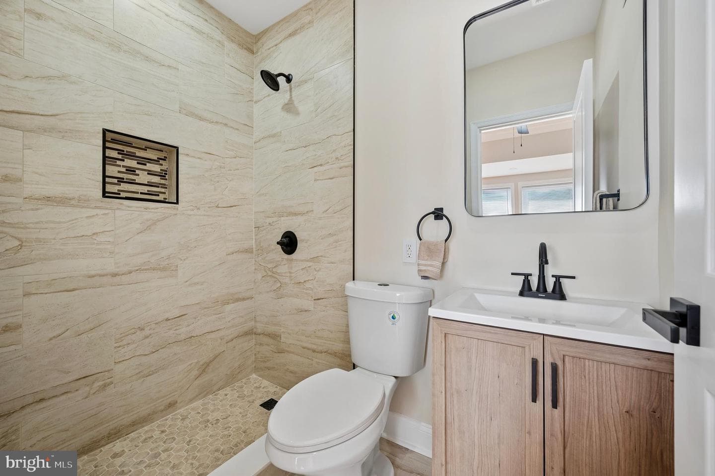 5753 Haddington Street photo 17