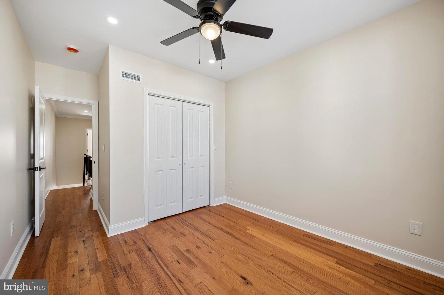 5753 Haddington Street photo 22