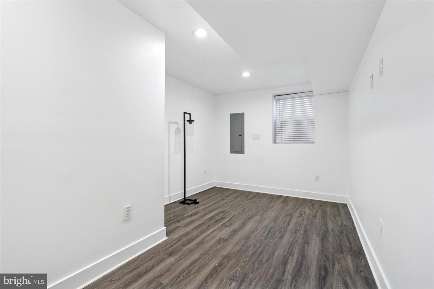 2127 Cross Street photo 21