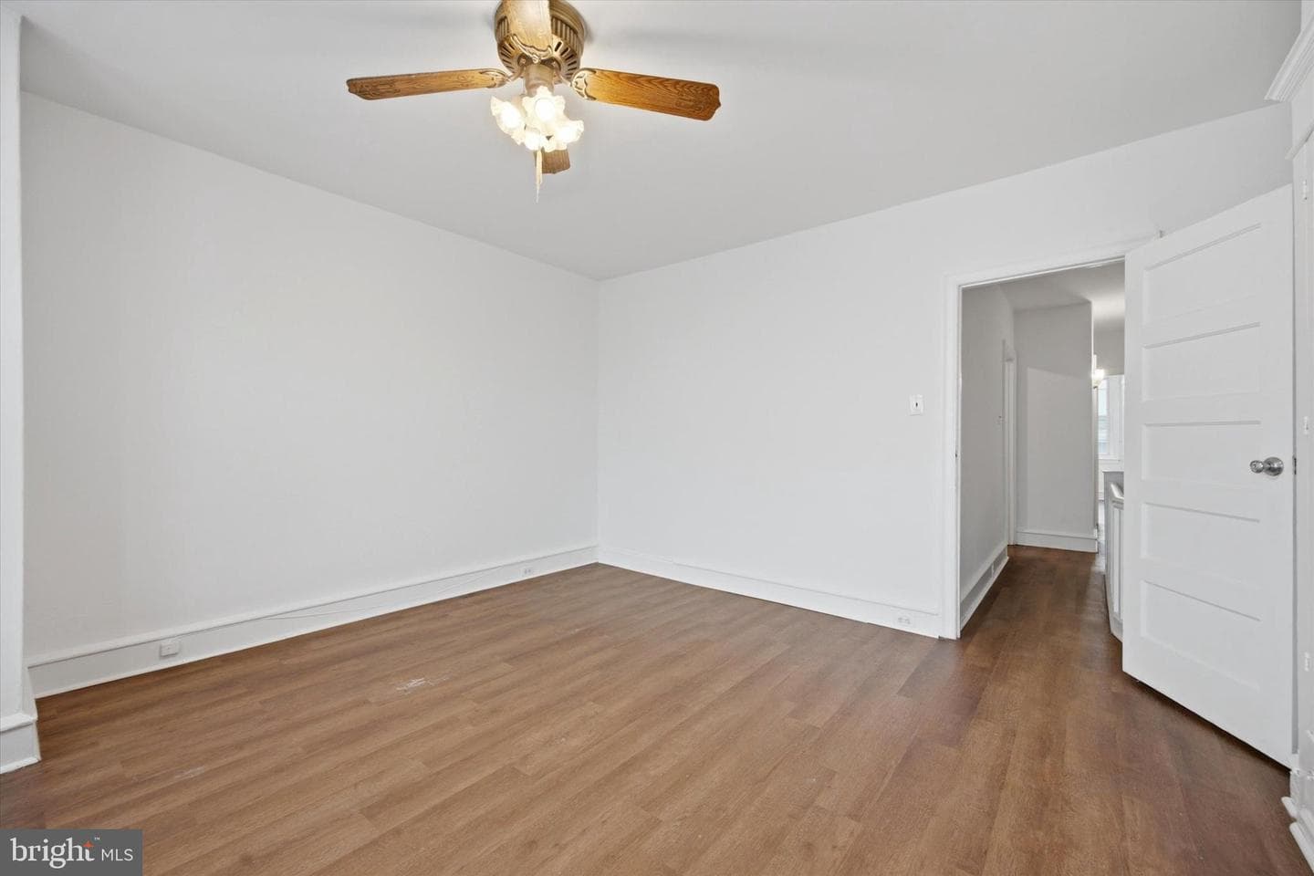 227 W Rockland Street photo 26