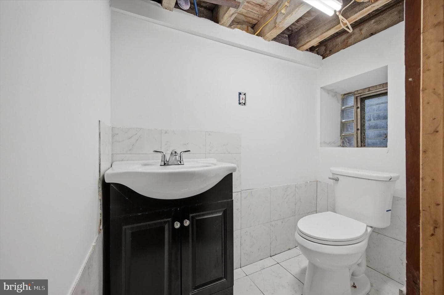 227 W Rockland Street photo 33