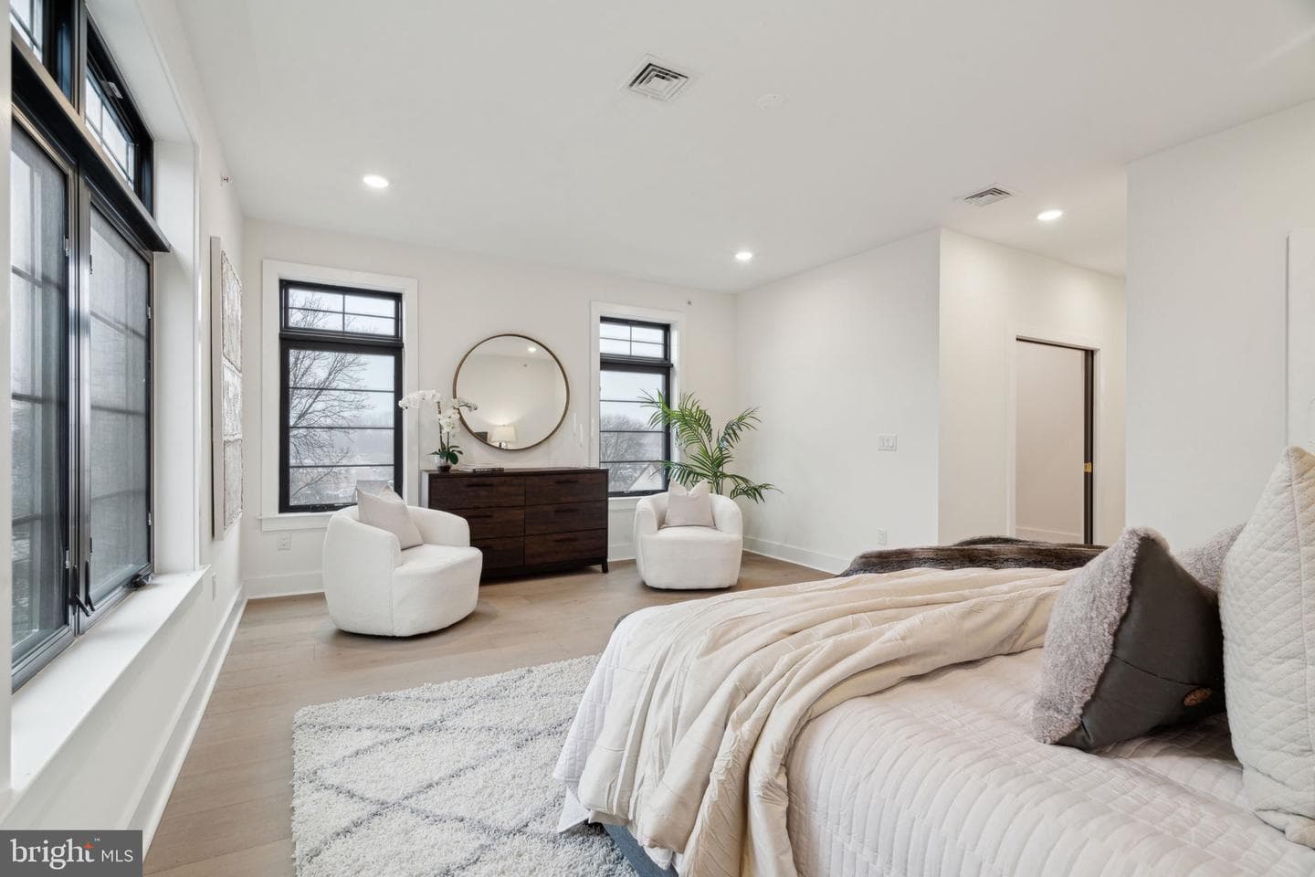 7519 Ridge Avenue #301 photo 35