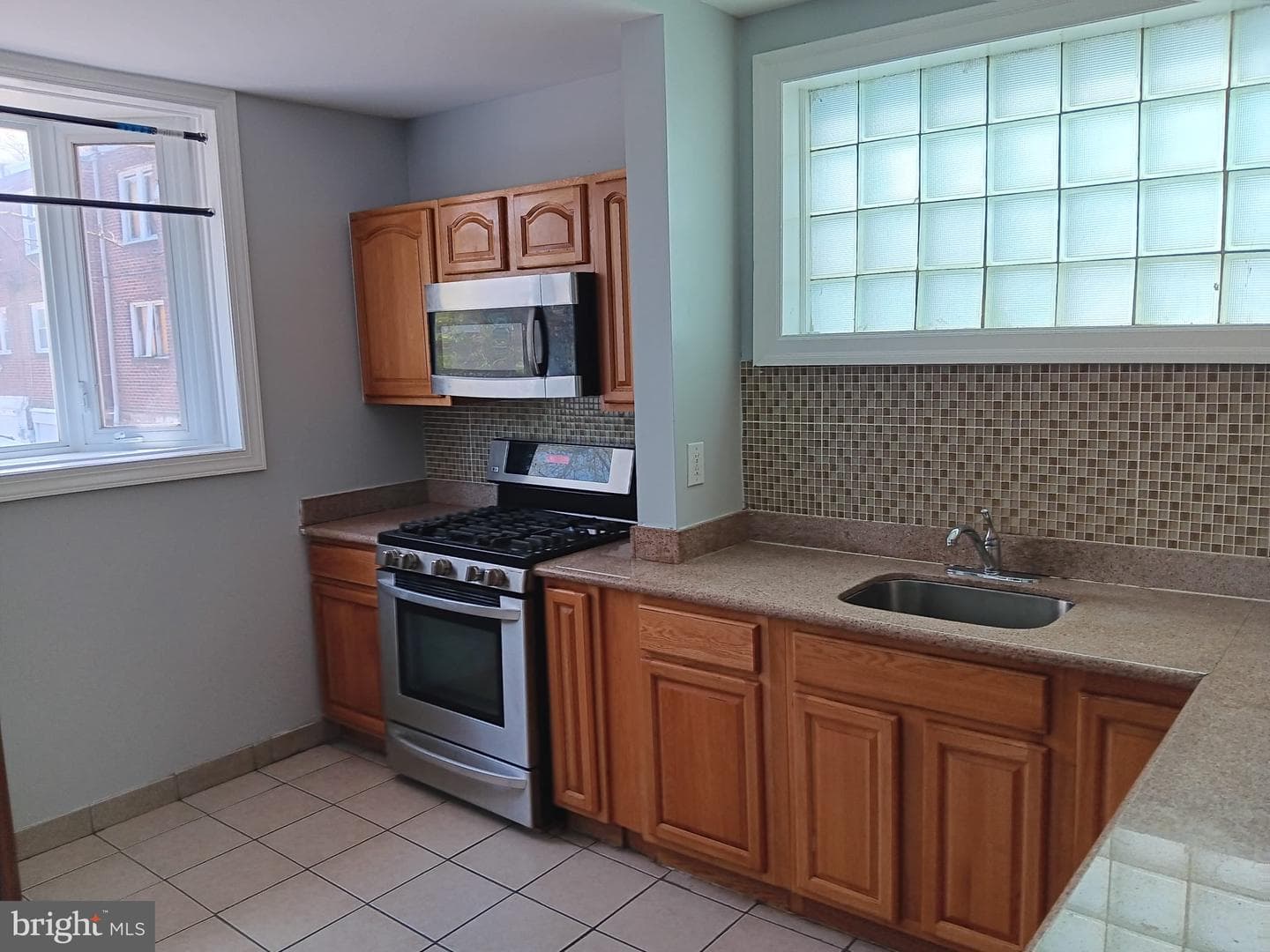 5911 Reach Street photo 9