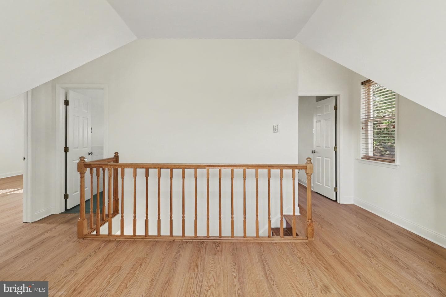 5610 Houghton Street photo 29