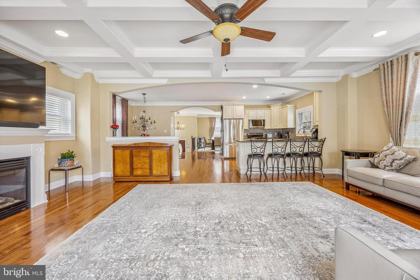 462 Oriole Street photo 10