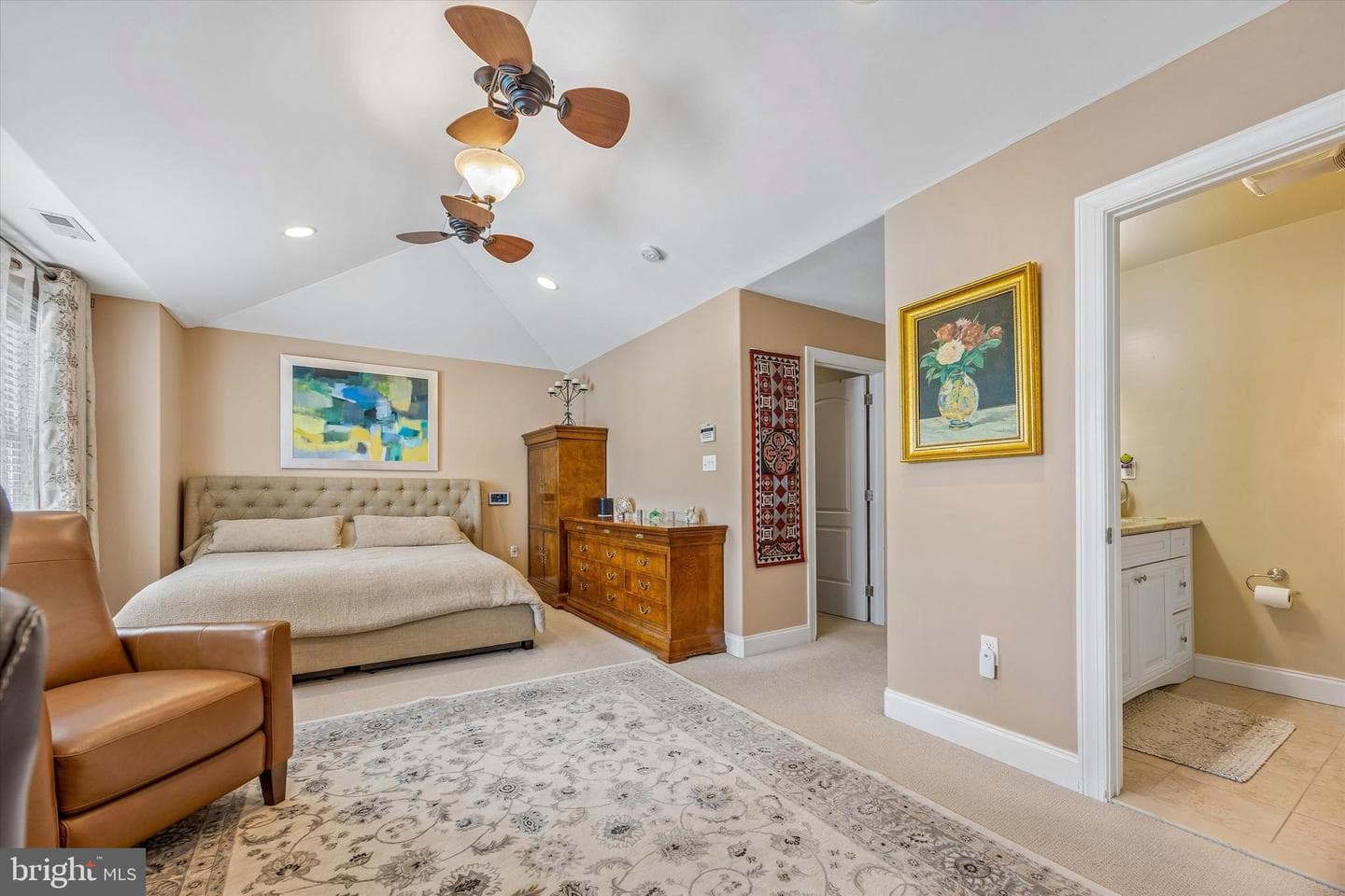 462 Oriole Street photo 14