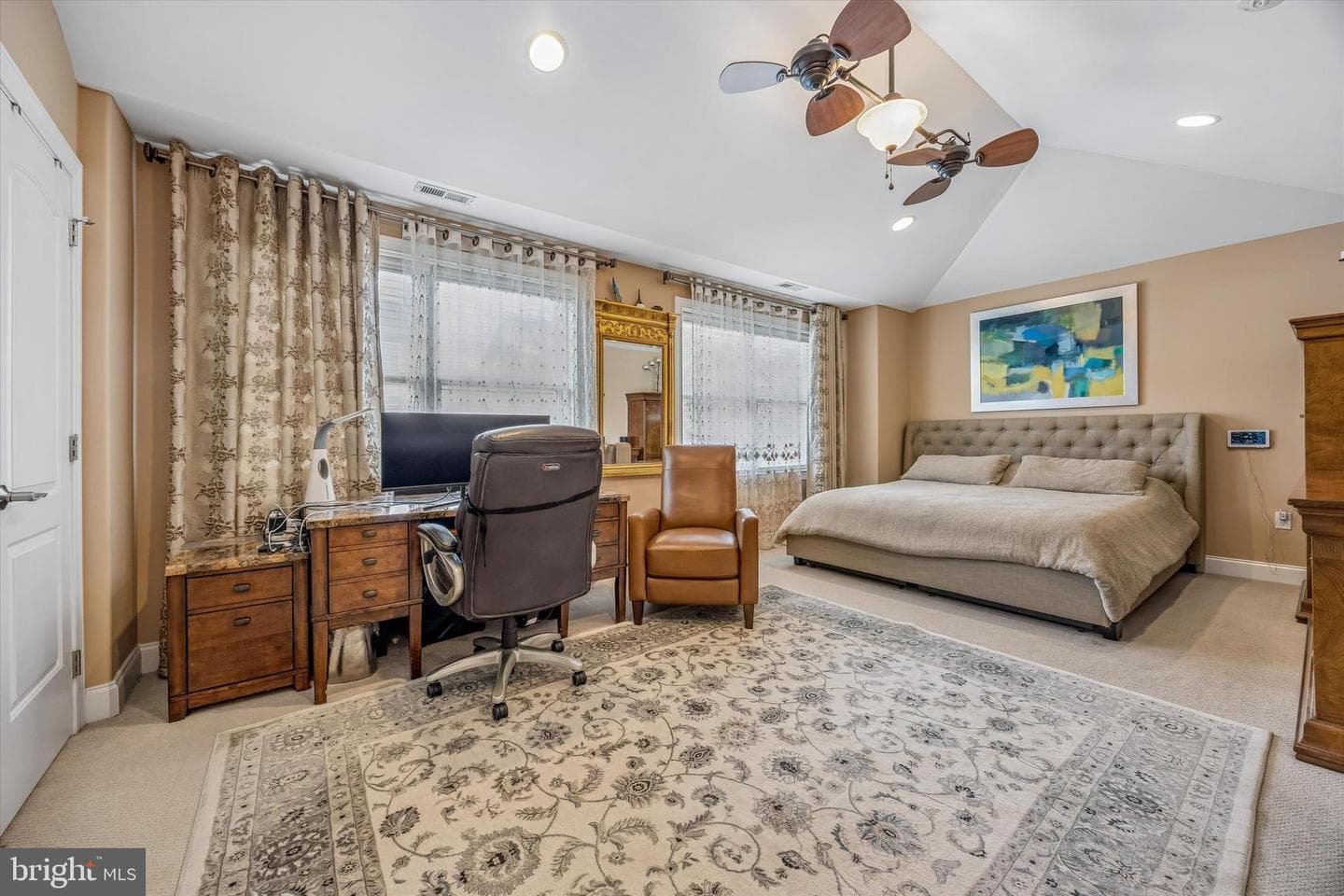 462 Oriole Street photo 15