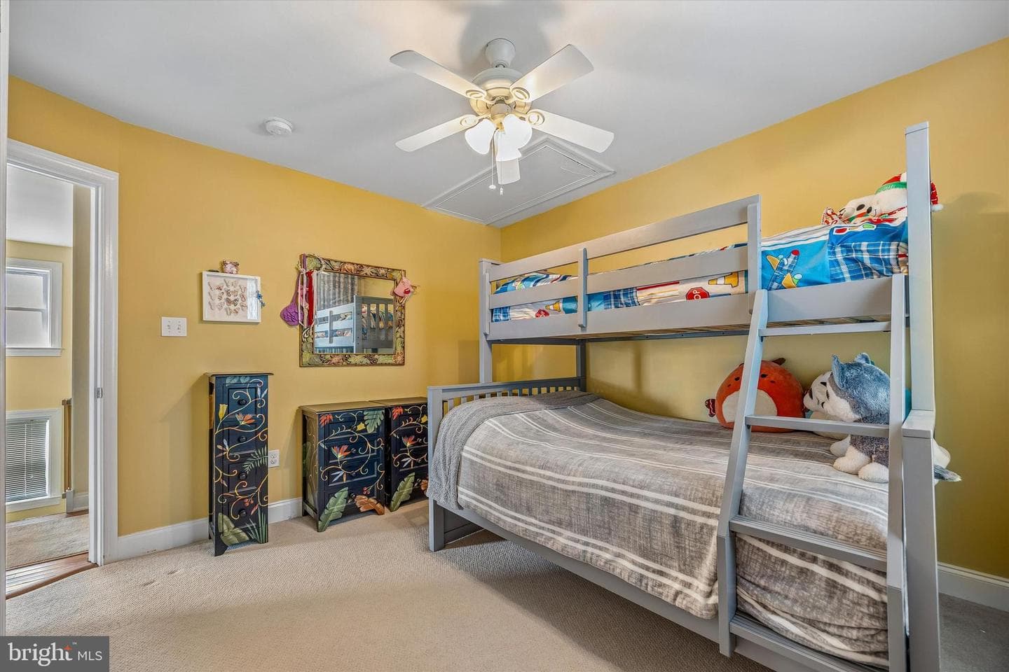 462 Oriole Street photo 22