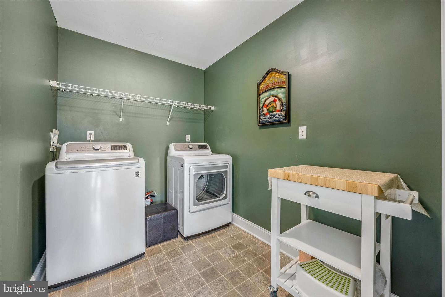 462 Oriole Street photo 28