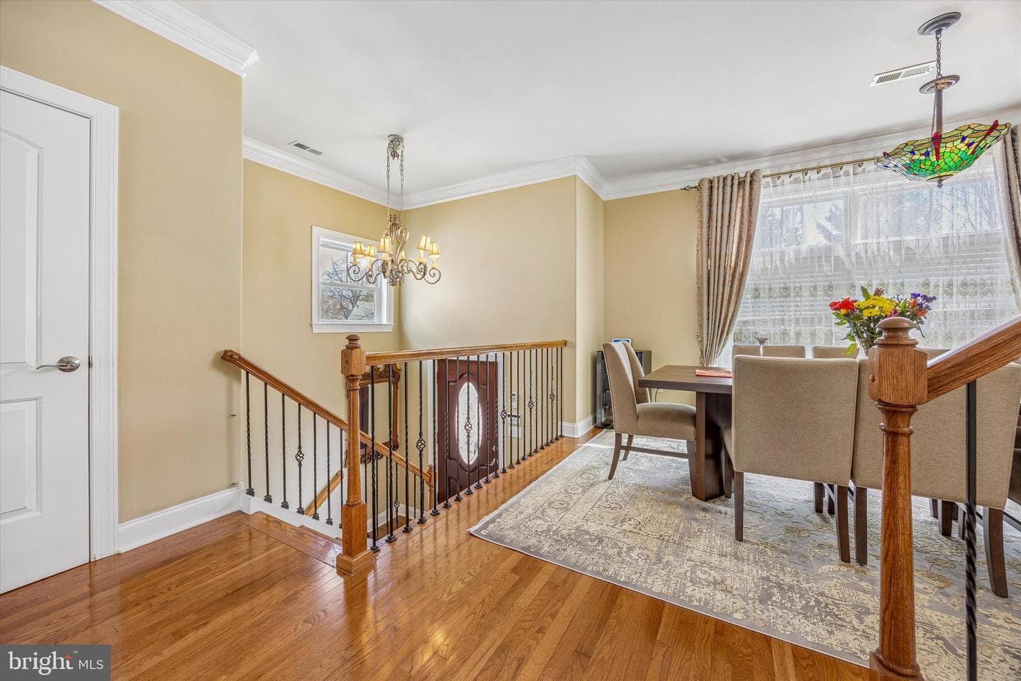 462 Oriole Street photo 3