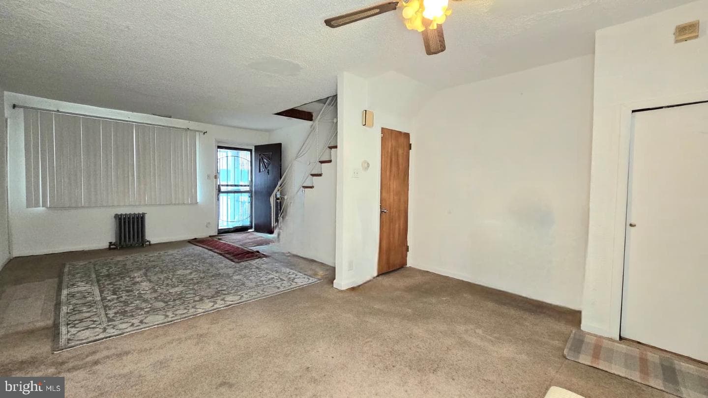 4436 Hurley Street photo 4