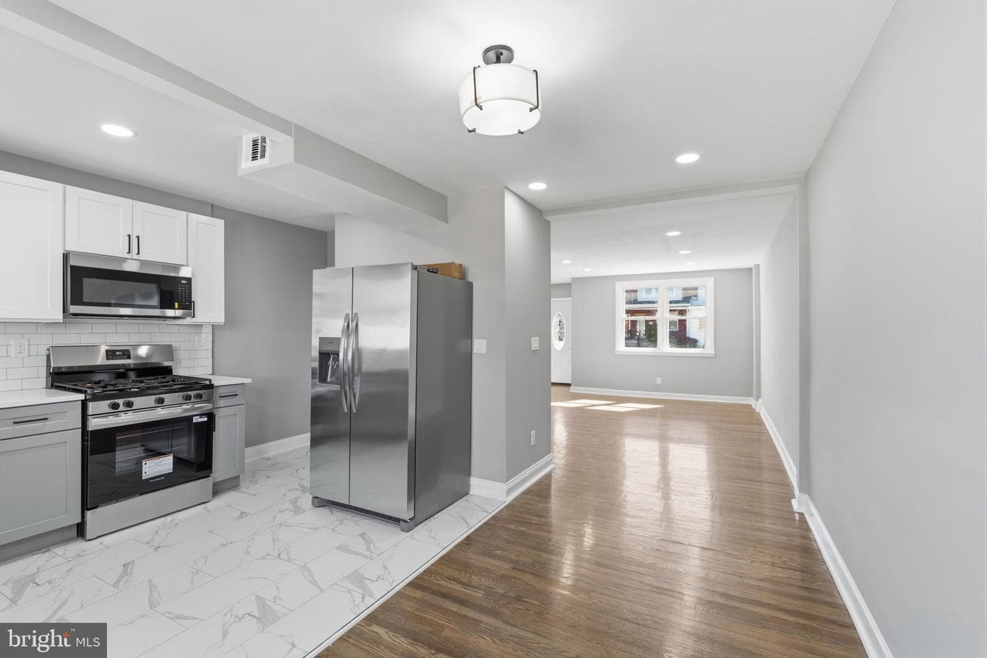 6208 Shelbourne Street photo 11