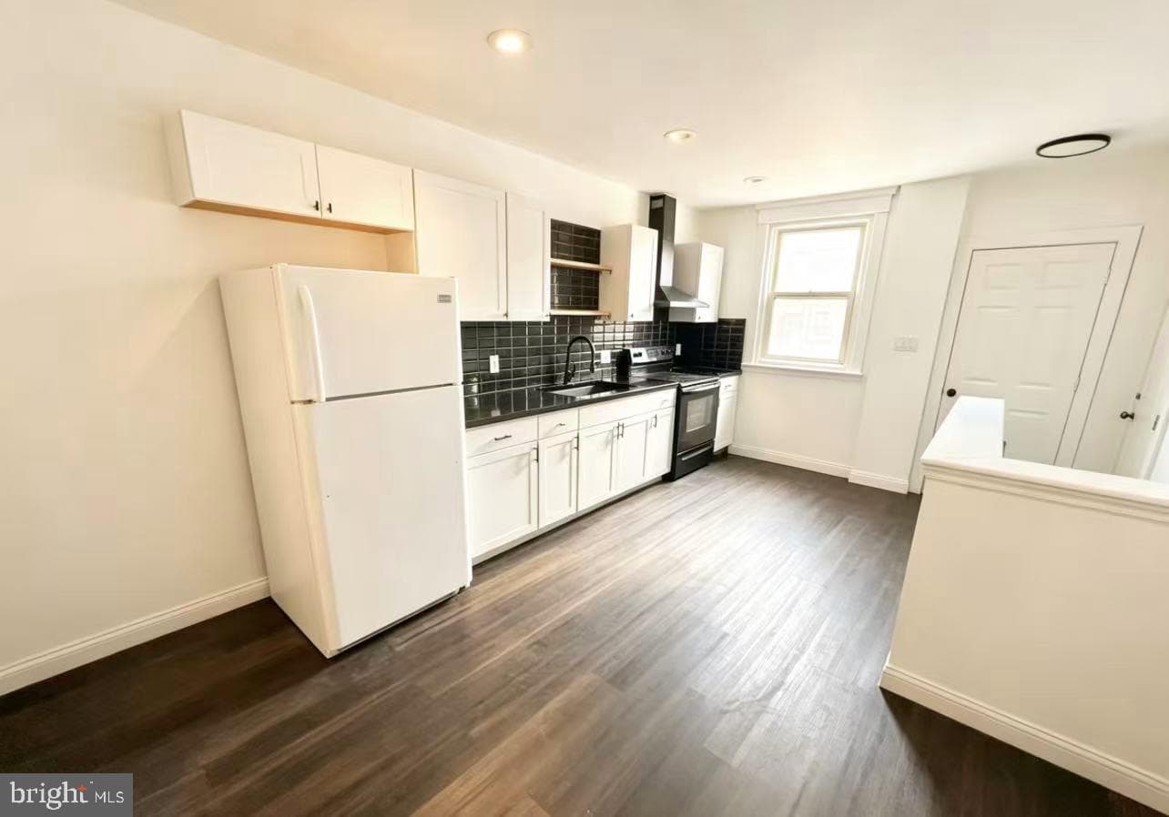 3340 St Vincent Street photo 5