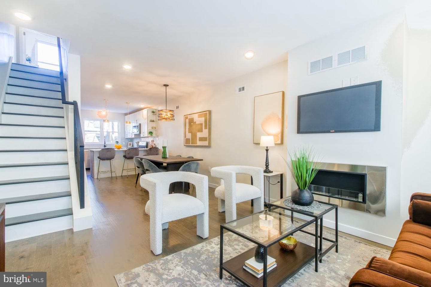 2213 Wilder Street photo 3