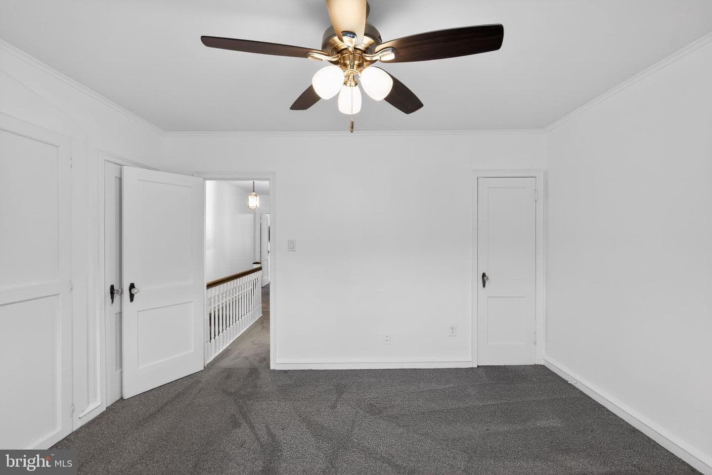 1460 Levick St photo 14