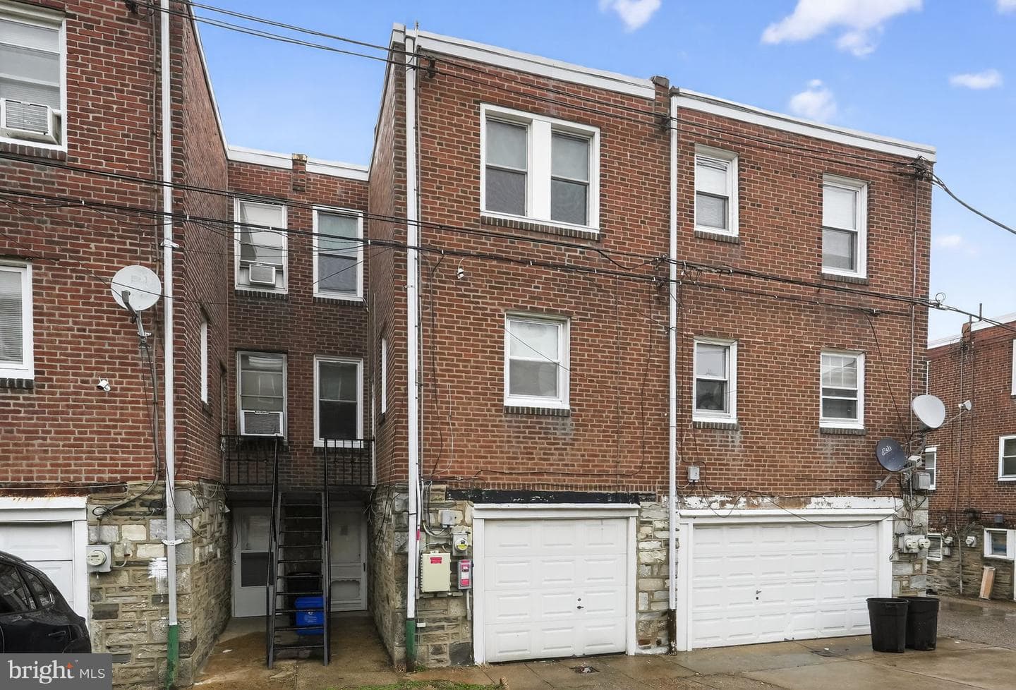 1460 Levick St photo 28