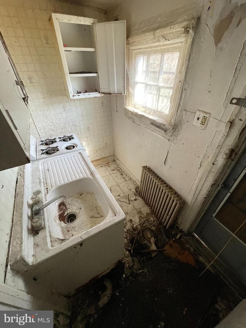 474 E Penn Street photo 3