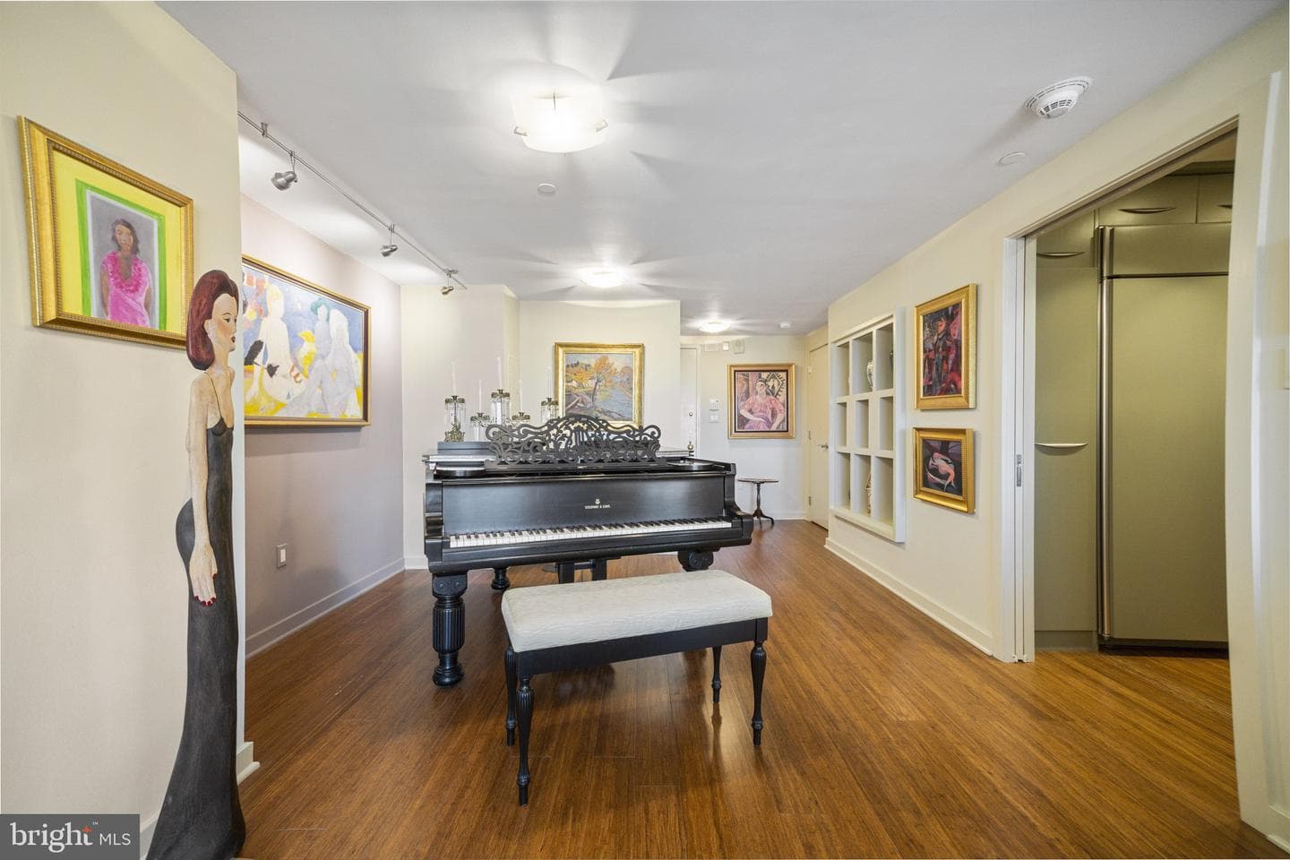 1919 Chestnut Street #2901/02/24 photo 6