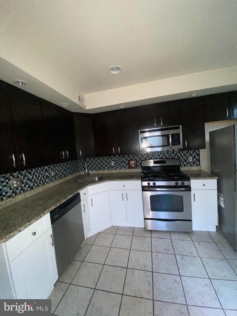 1830 Poplar Street photo 49