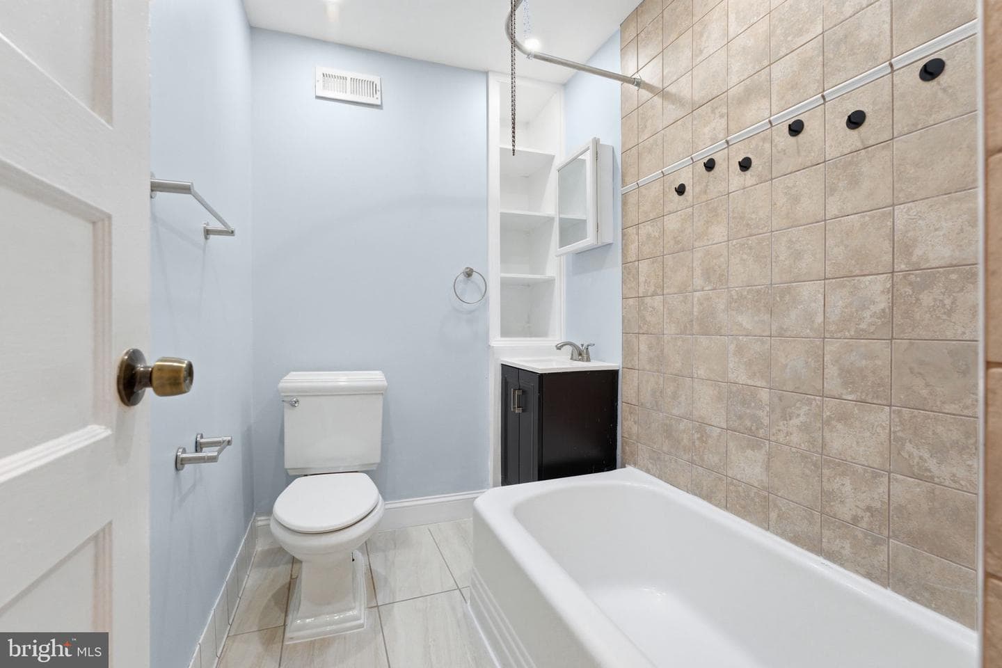 5635 Montrose Street photo 31