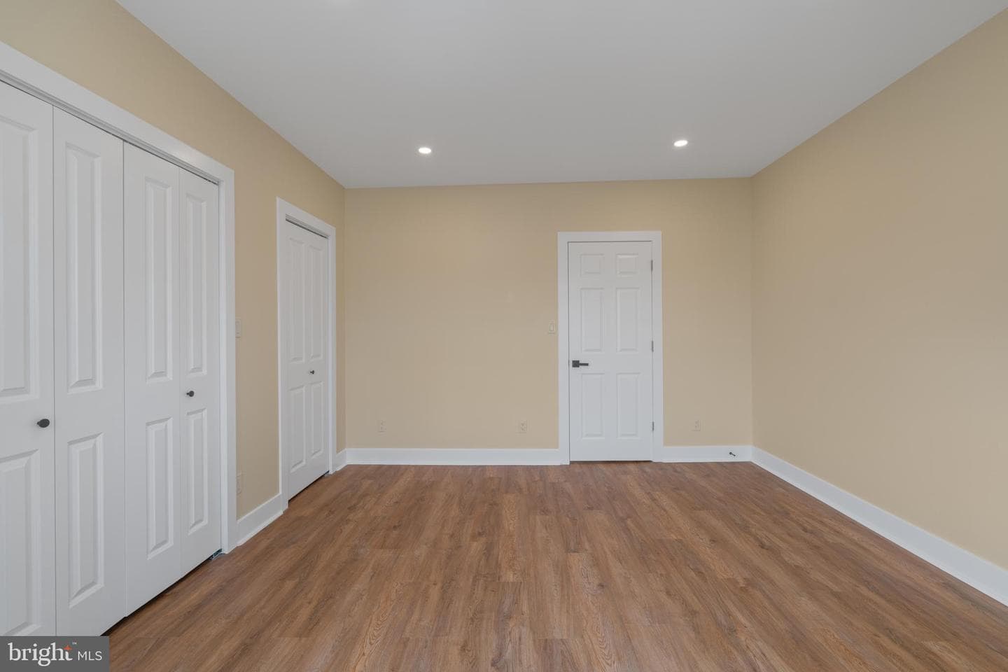 530 Arthur Street photo 25