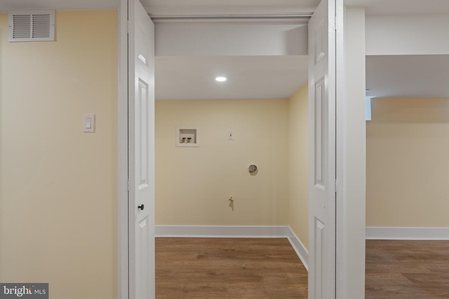 530 Arthur Street photo 34
