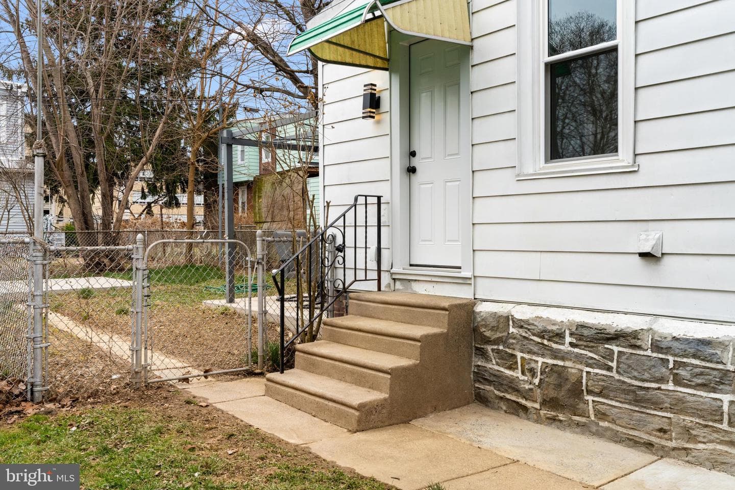 530 Arthur Street photo 40