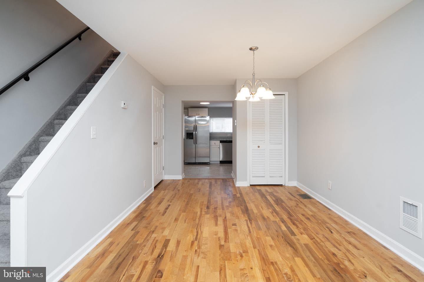 225 Tree Street photo 5