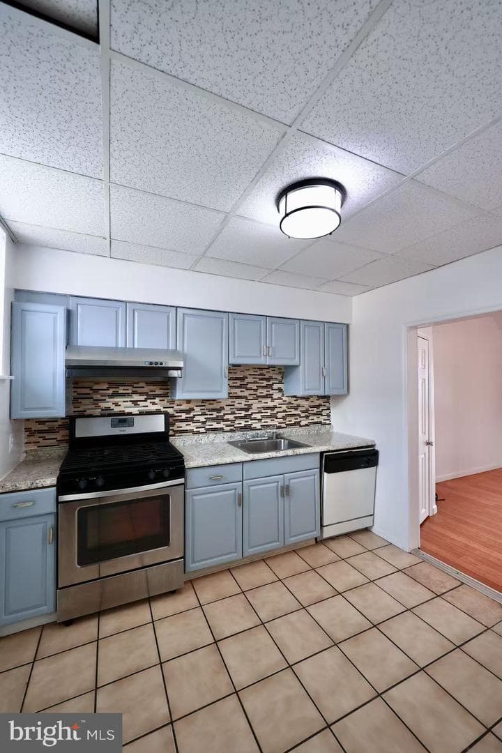 3549 Aldine Street photo 18