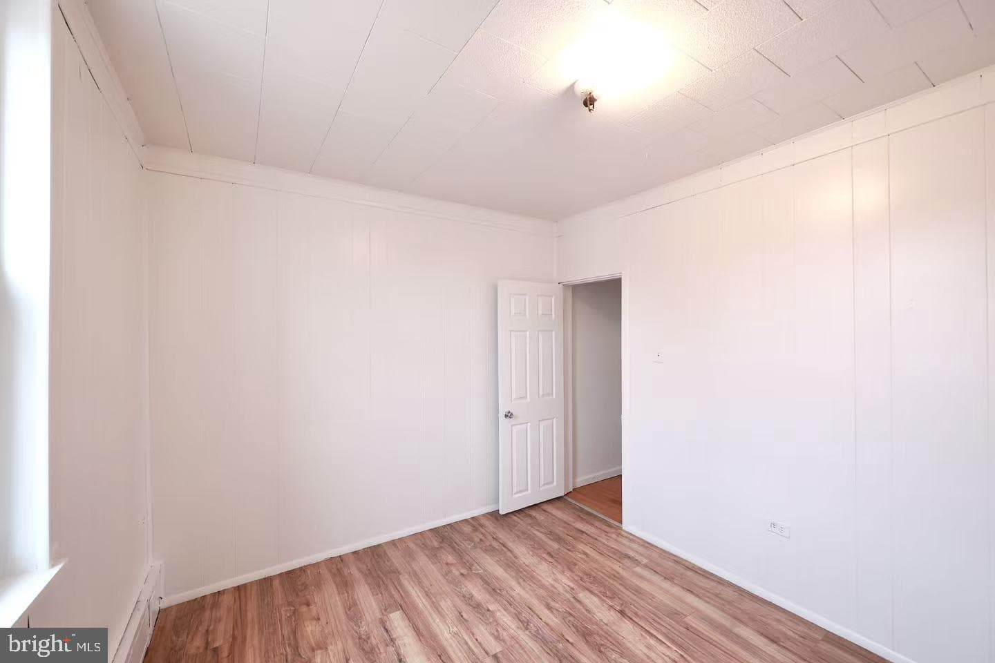 3549 Aldine Street photo 32