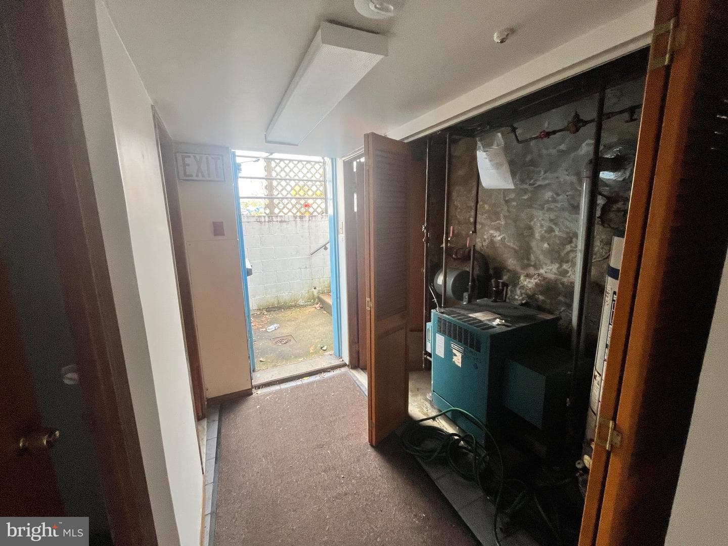 600 W Chew Avenue photo 25
