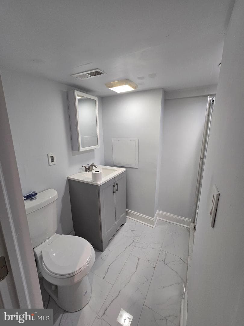 2254 Pratt Street photo 15
