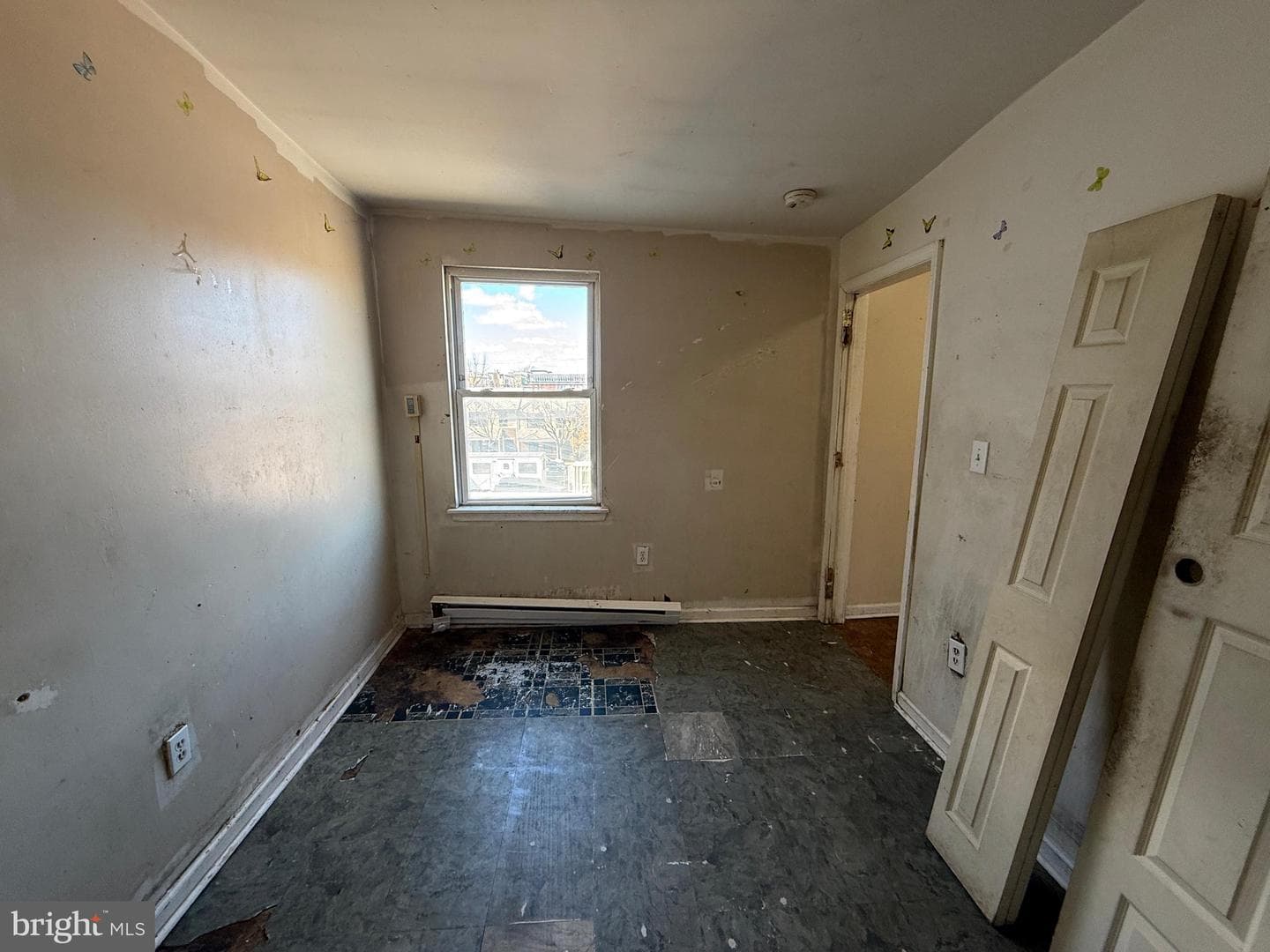 2040 N Lambert Street photo 11