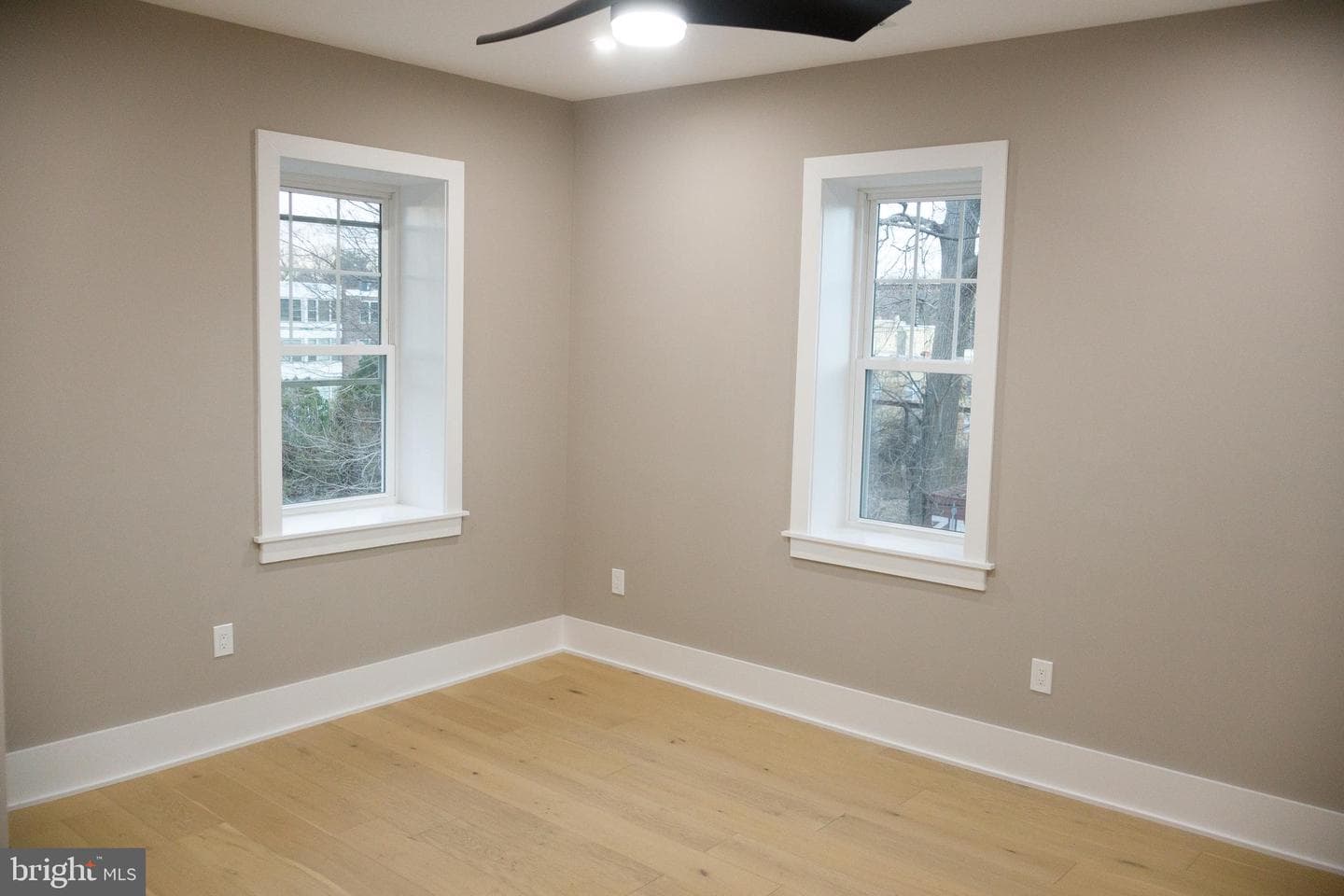 730 Kenilworth Avenue photo 30